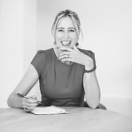 Veronique van der Waal